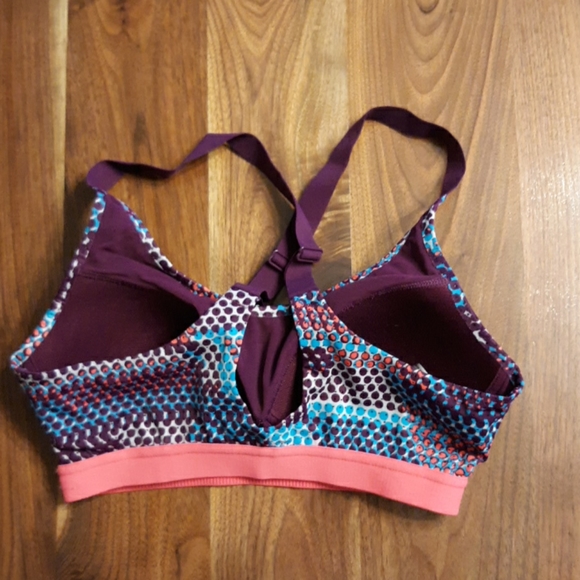 Victoria's Secret Sports Bra - Picture 2 of 7